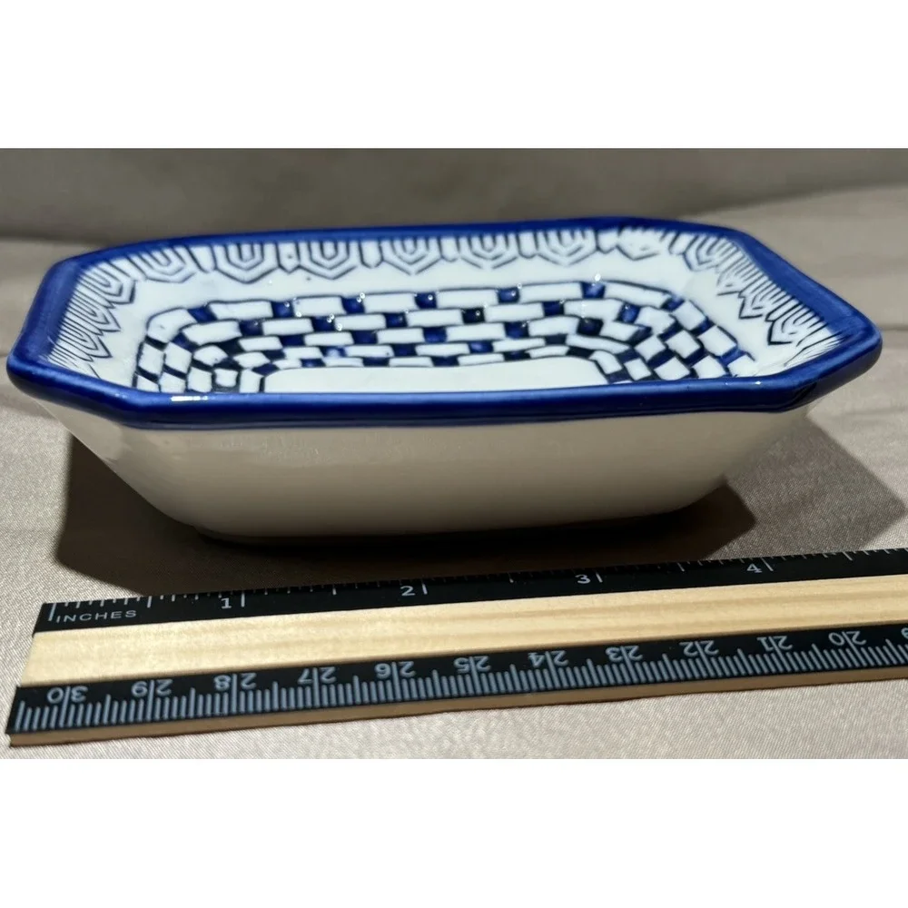 Blue & White 5
